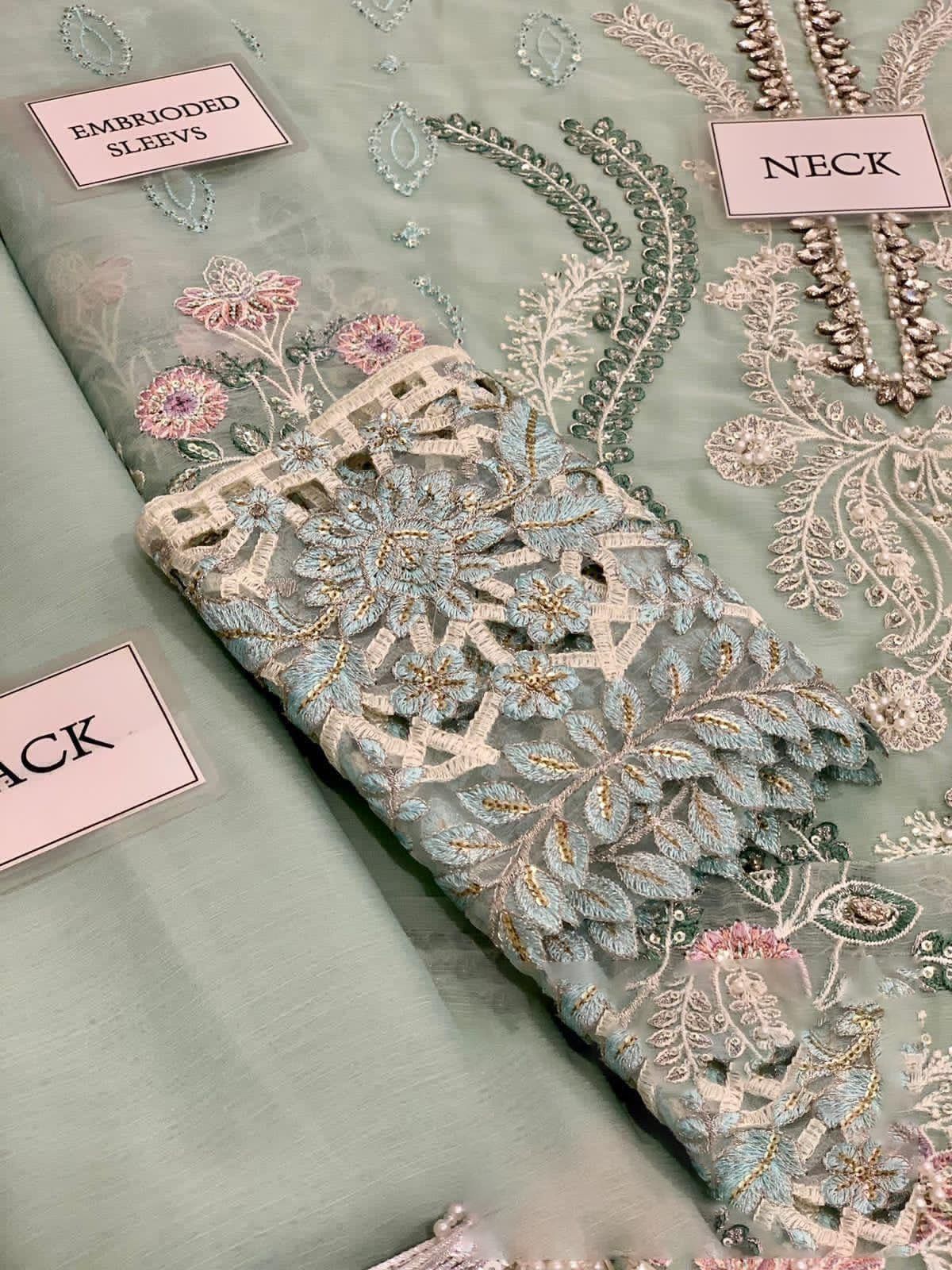 Luxury Heavy Embroidered Chiffon 3 Piece Unstitched Suit – image 6 of 9