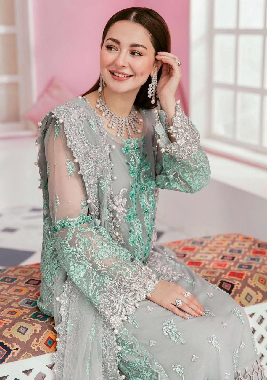 3 Piece Heavy Embroidered Organza Bridal Suit with Tassel Dupatta – image 3 of 5