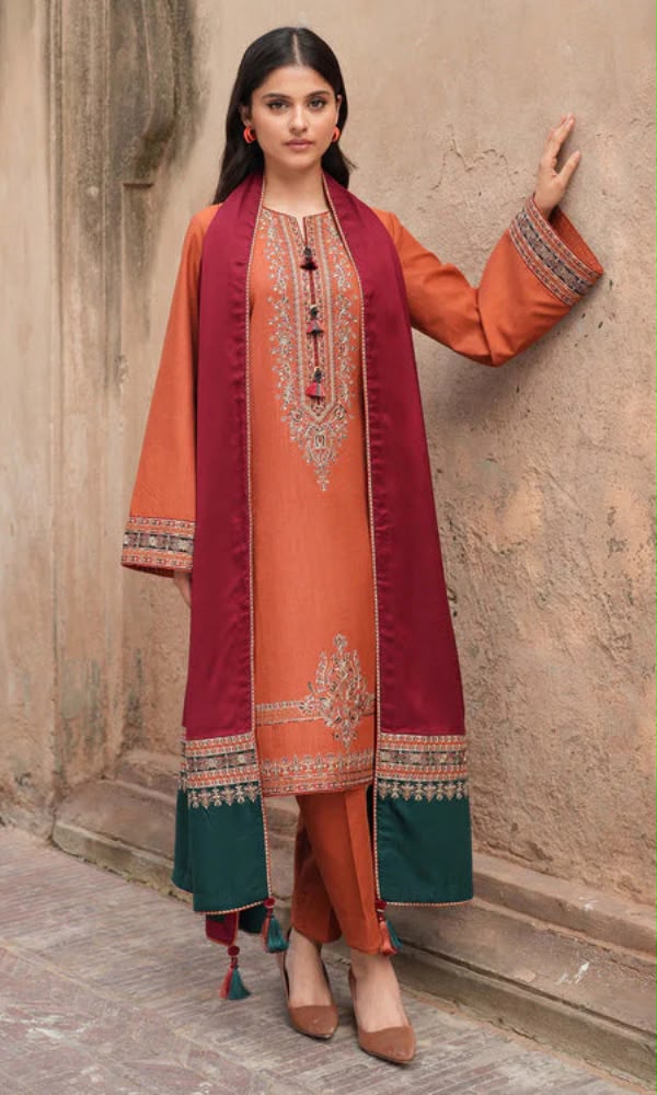 Jazmín Orange Heavy Embroidered Unstitched Dhanak 3 Piece Suit with Digital Printed Shawl – image 3 of 4