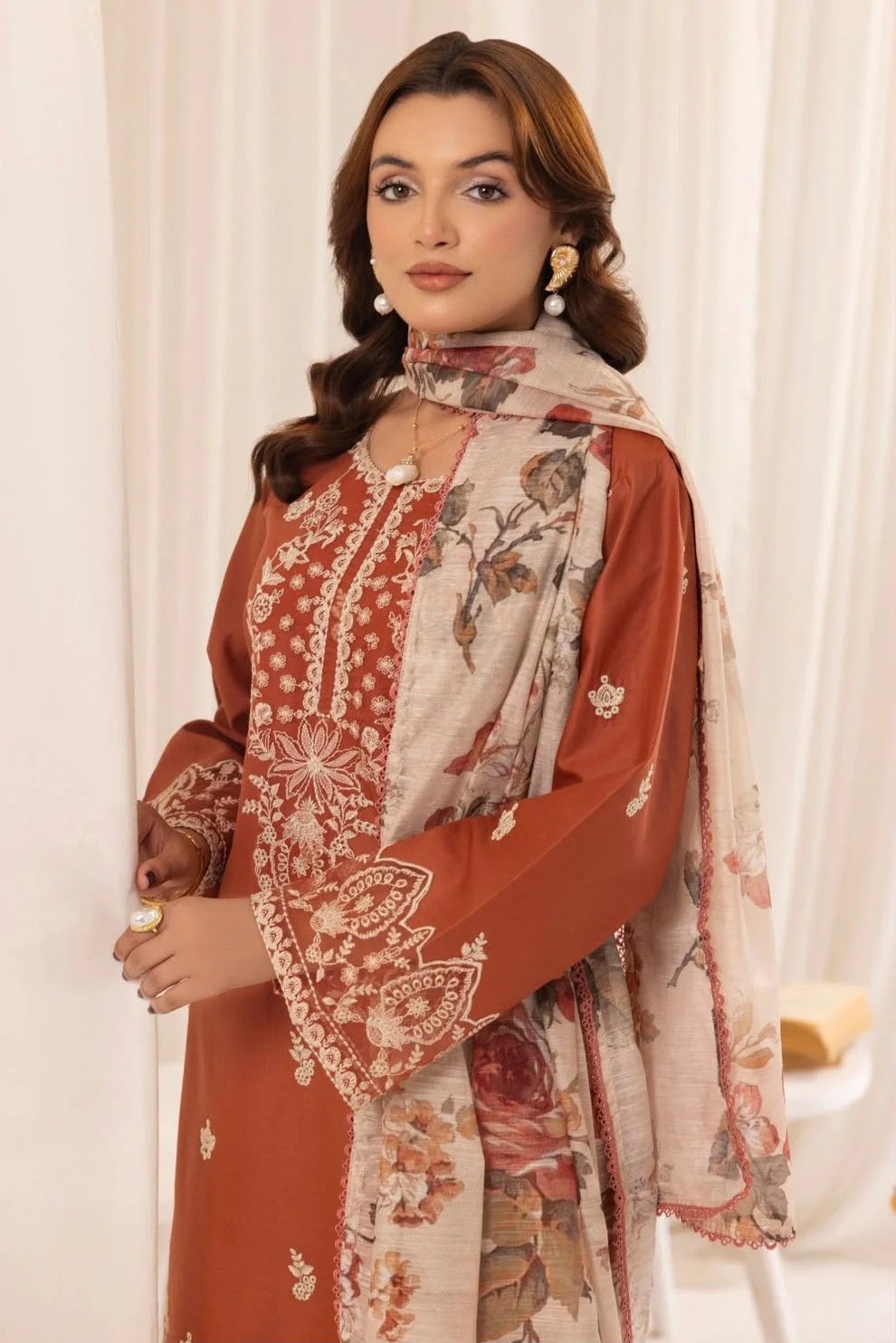MOHAGNI Terracotta Heavy Embroidered Unstitched Dhanak 3 Piece Suit with Digital Printed Shawl – image 2 of 4