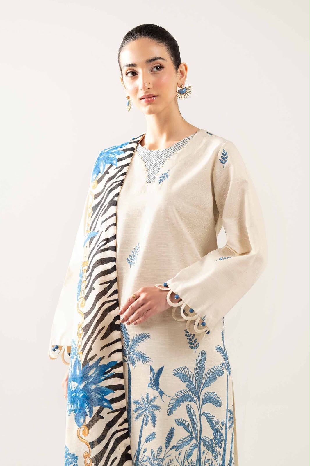 nishat Cream Blue Heavy Embroidered Unstitched Dhanak 3 Piece Suit with Digital Printed Shawl – image 2 of 4